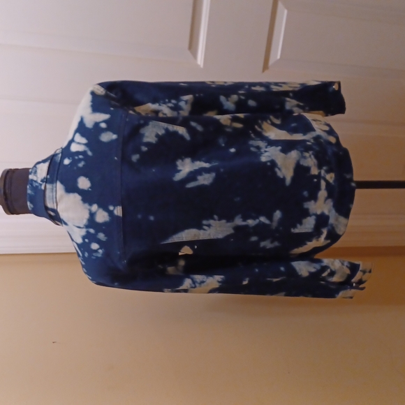 #7B - 👌Tie-dyed-look White/Blue Denim Jean Jacket - sz Large - Picture 3 of 13